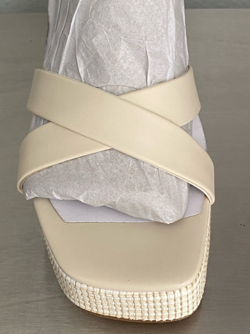 NEW CALVIN KLEIN WOMENS CREAM BLOCK SANDALS-STRAPPY PLATFORM HEELS - Picture 7 of 11